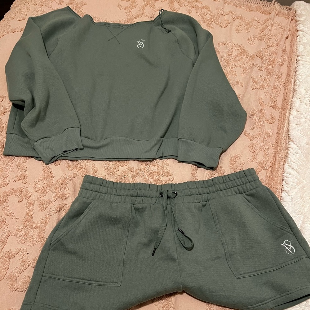 Victoria Secret Lounge set